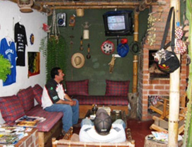 Blue House Backpackers Hostal